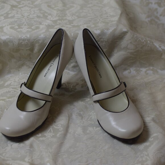 White Vianni Collection Mary-Janes - size 6.5 - Picture 7 of 9
